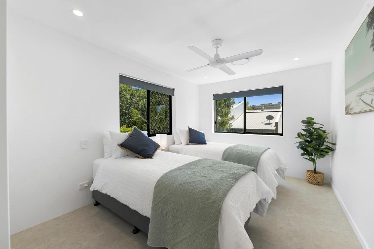 Apartment Crystal Shores Sunshine *