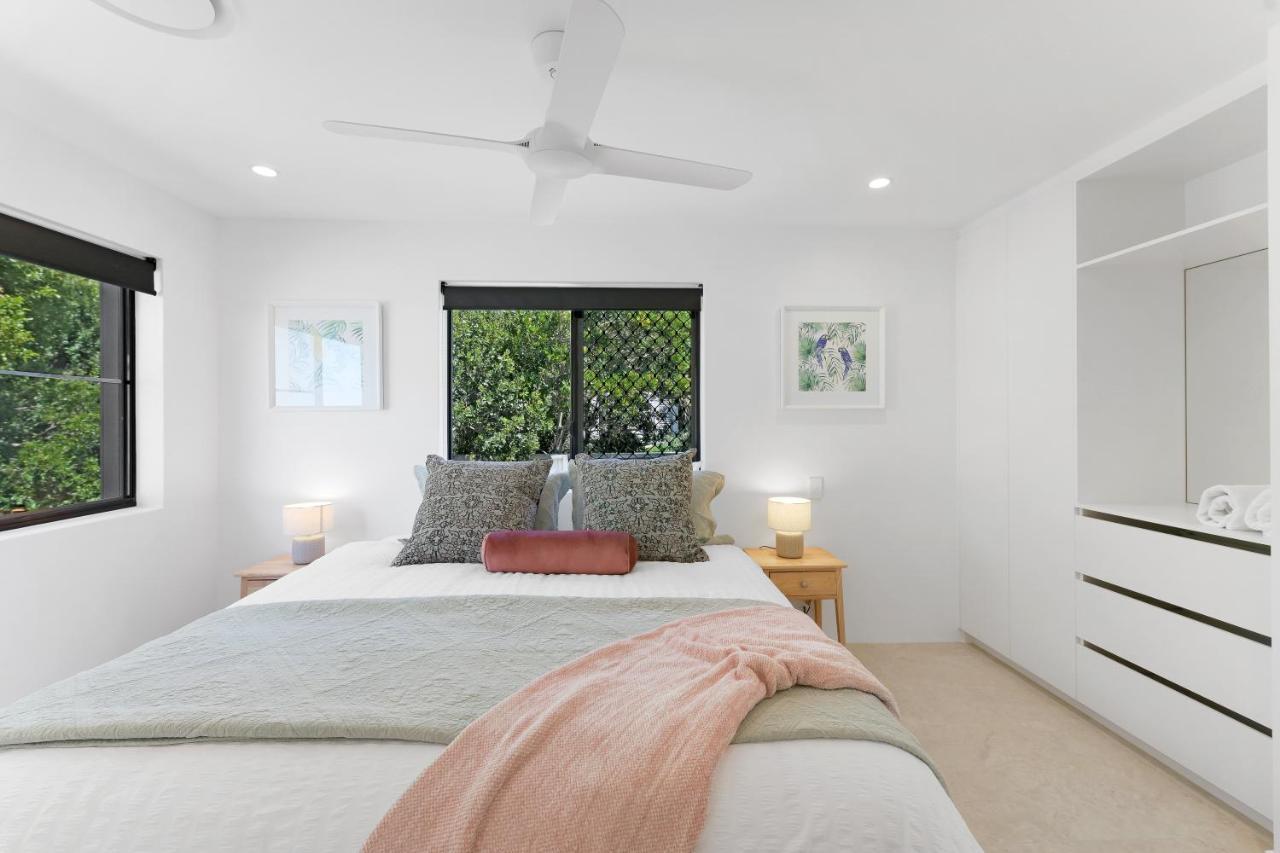 Crystal Shores Sunshine Apartment
