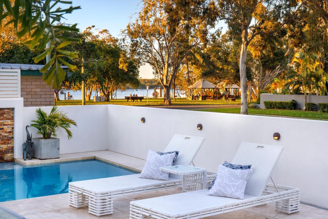 Exquisite Riverside Living, * Noosaville