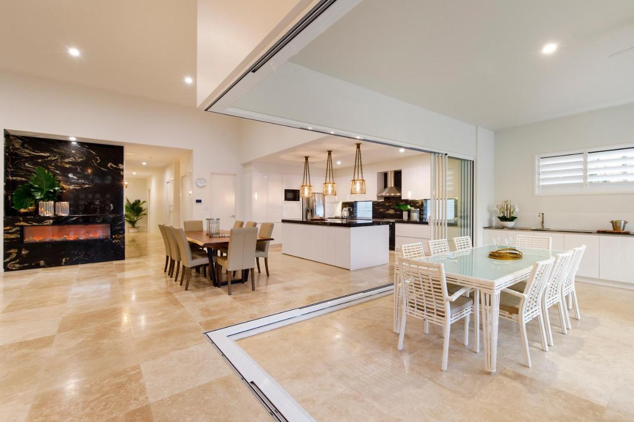 Holiday home Exquisite Riverside Living, *