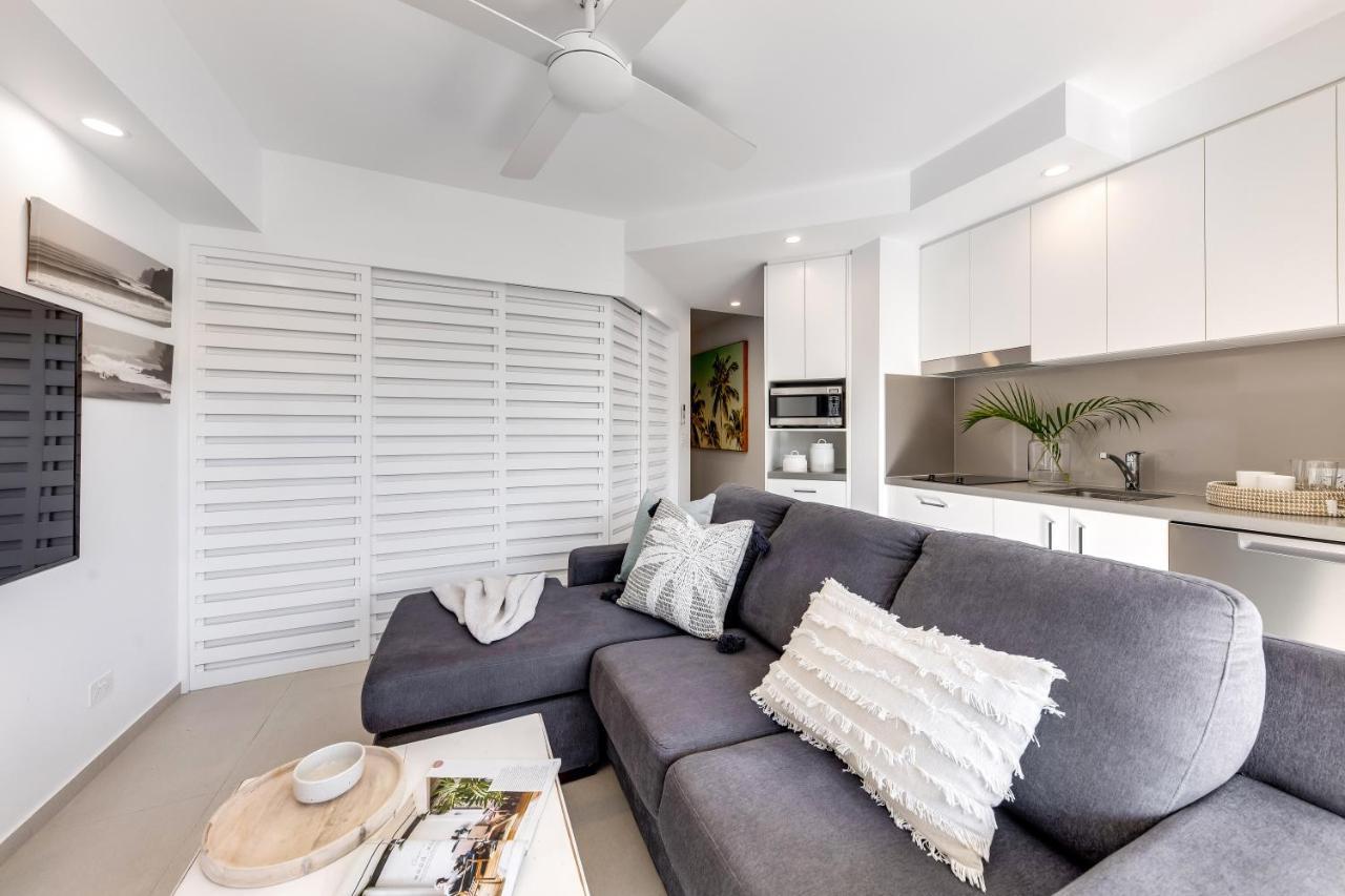 Elegant Modern Coastal Escape Steps From Main Apartment Noosa Heads