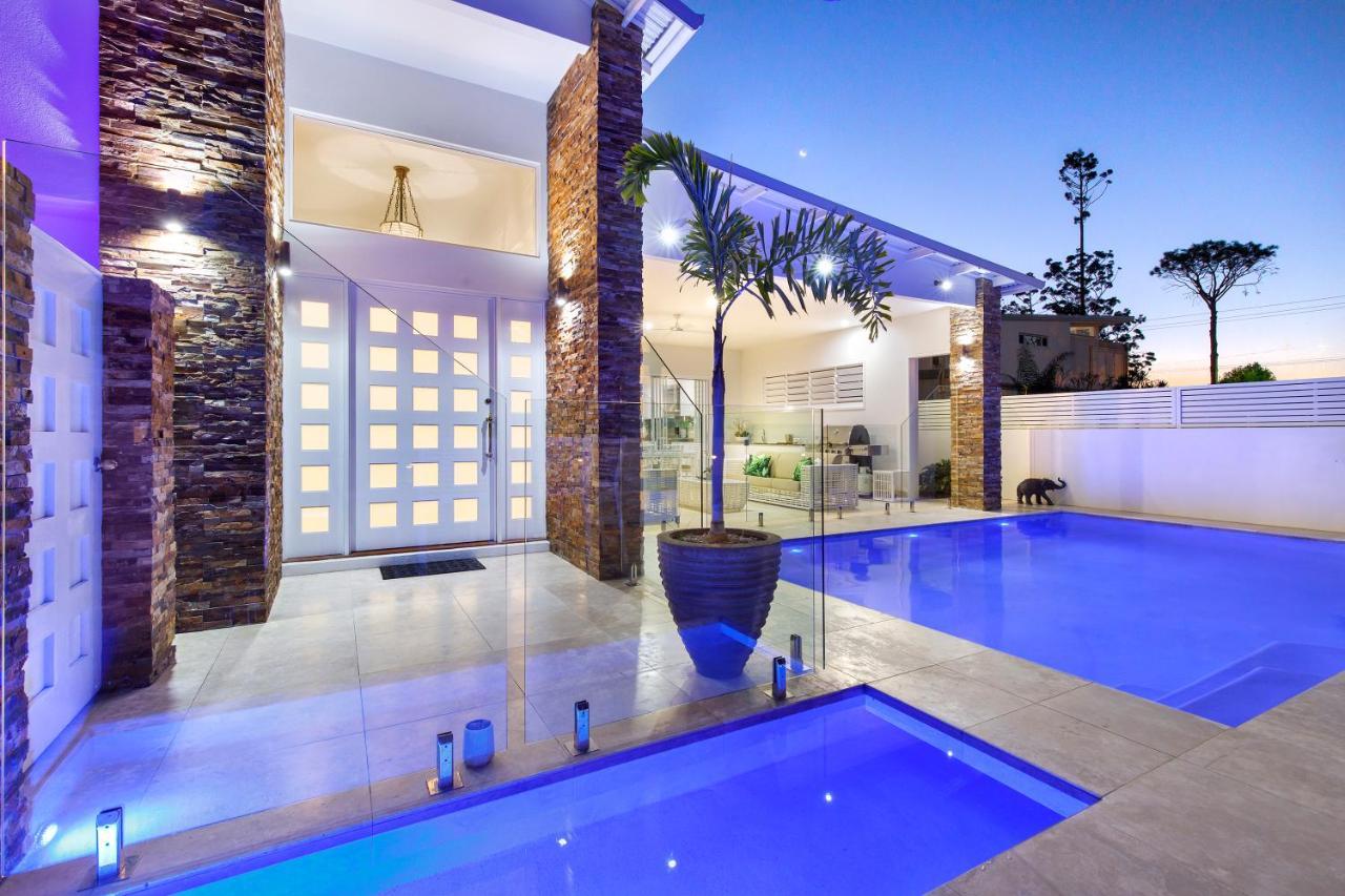 Holiday home Exquisite Riverside Living, Noosaville