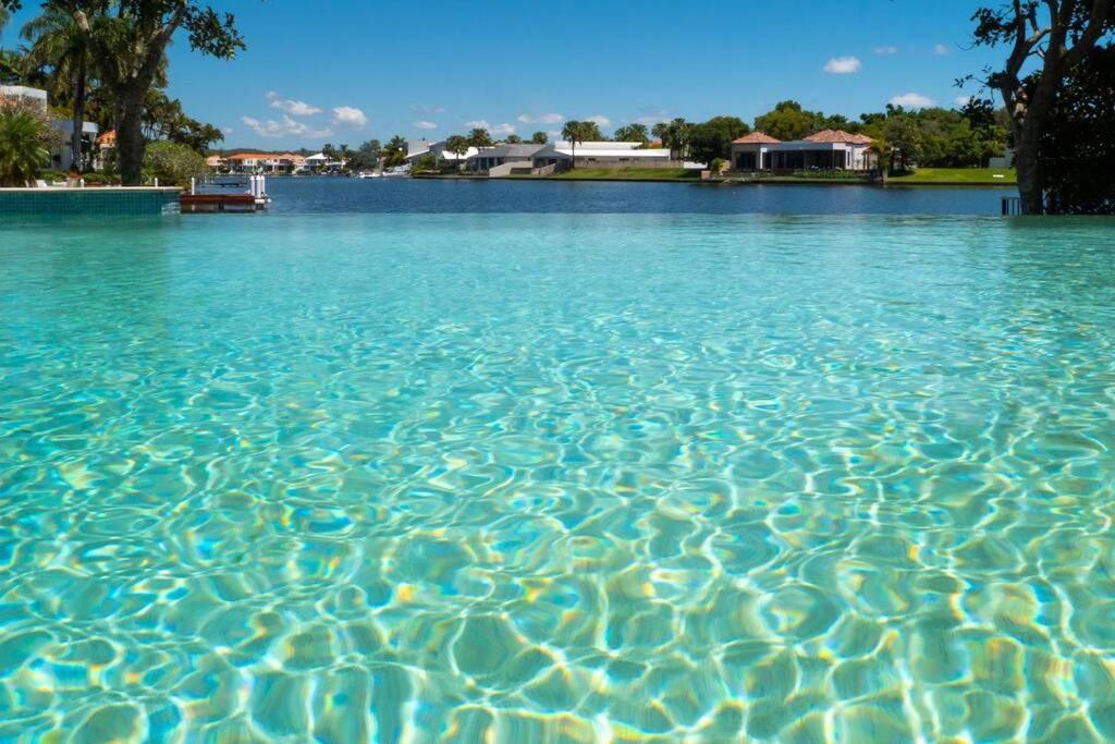 Noosa Waters Luxury Waterfront *