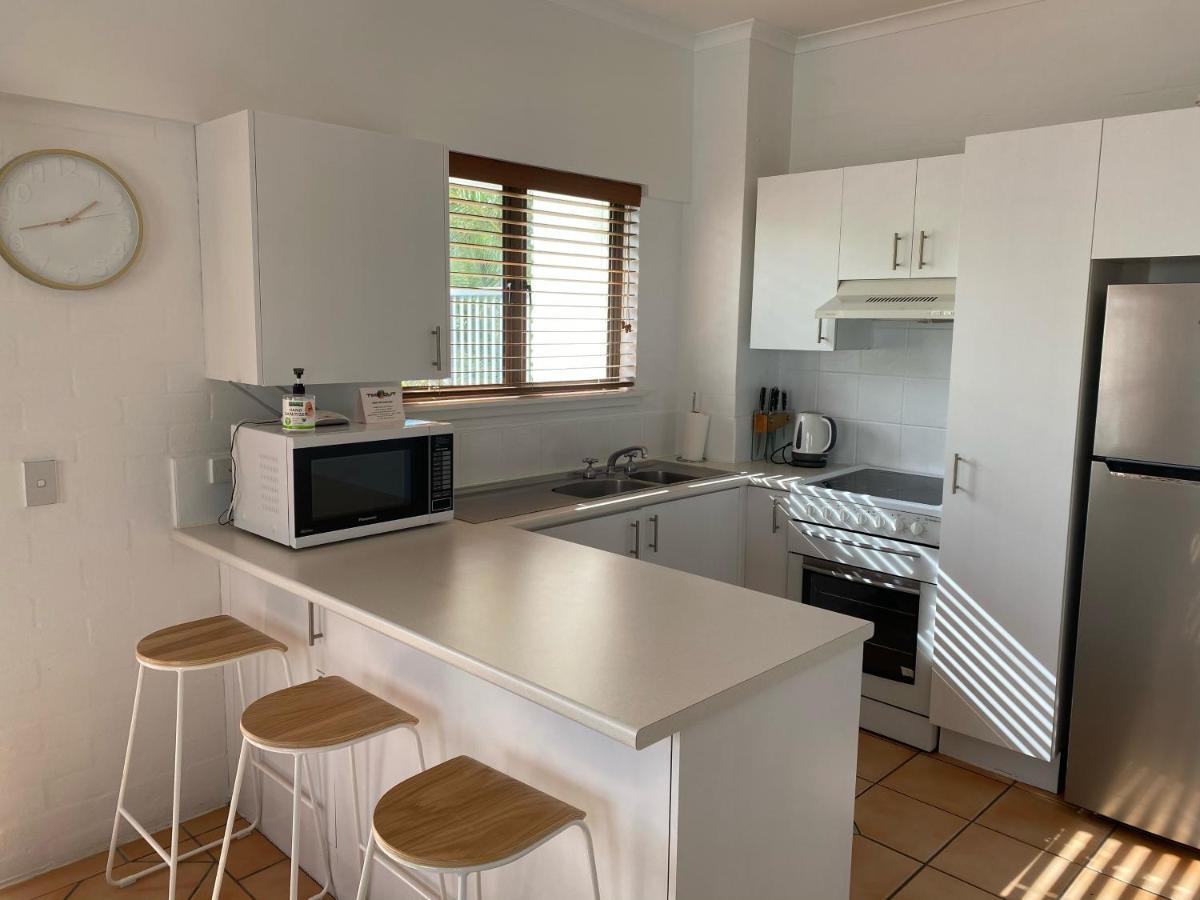 Apartment Haven On Hill - Sunset Views, Pools,