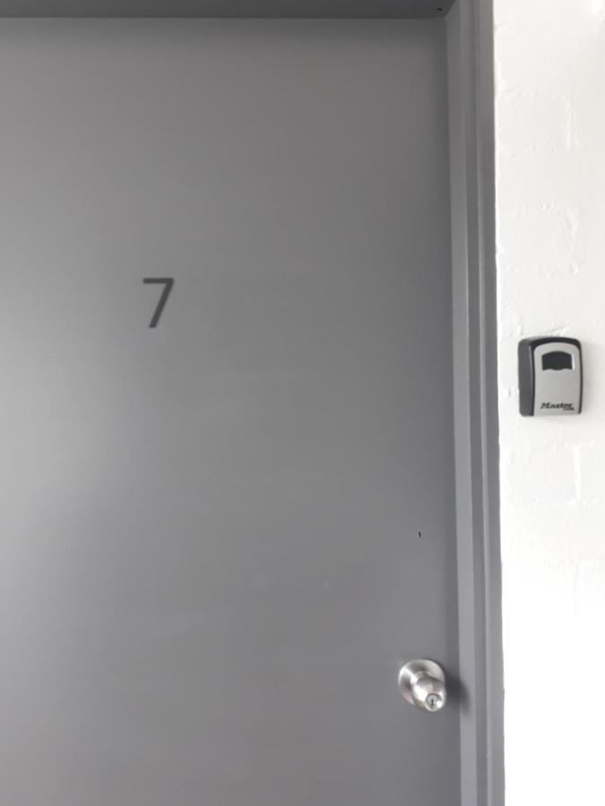 Apartment Retreat