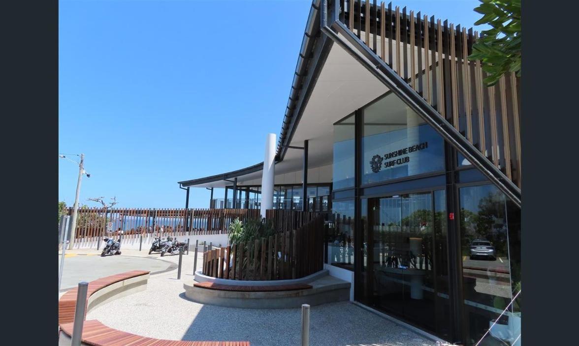 Aqua Promenade Beachfront 4* Sunrise Beach