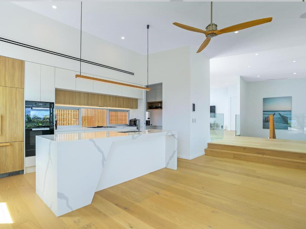 Magnificent Views On Arkana, * Noosa Heads