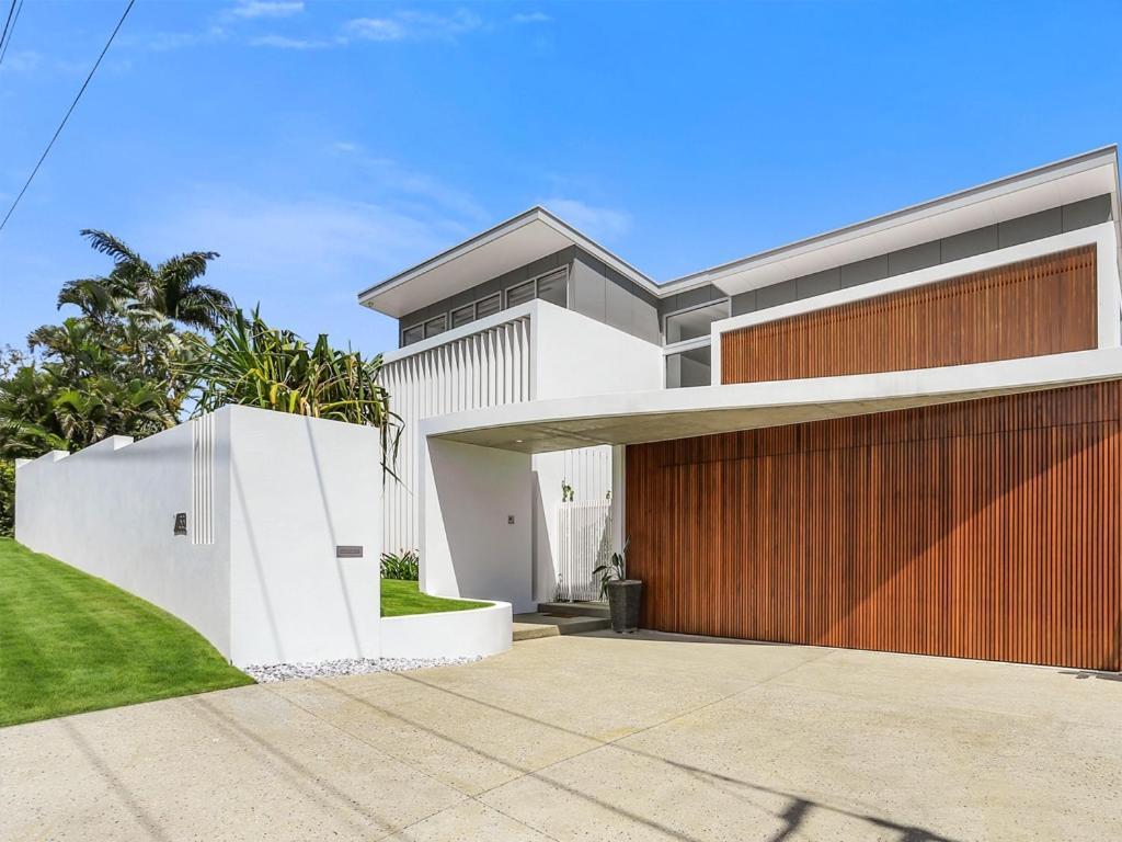 Magnificent Views On Arkana, * Noosa Heads