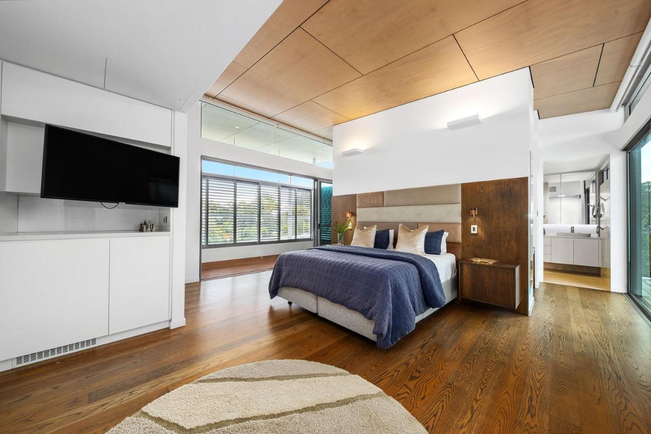 Holiday home Modern Riverview Escape With Private Pool