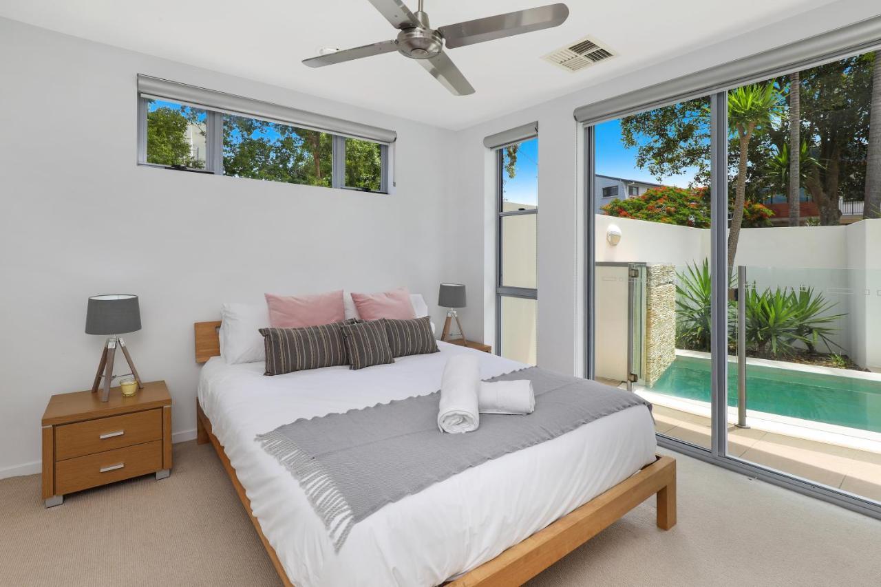 Apartment Retreat - 3 Bedroom Family - Wifi - Netflix - 2 Cars