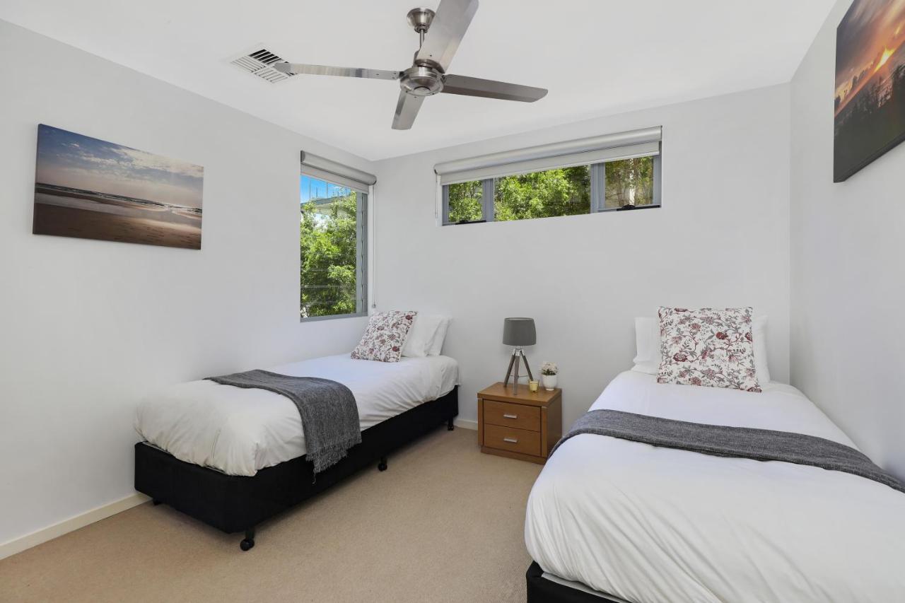 Retreat - 3 Bedroom Family - Wifi - Netflix - 2 Cars Apartment *