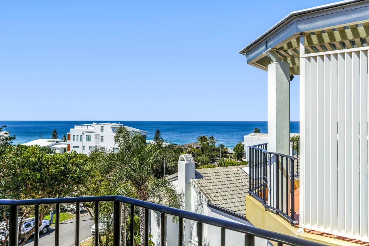 Cosy With Ocean Views, Sunshine Sunshine Beach