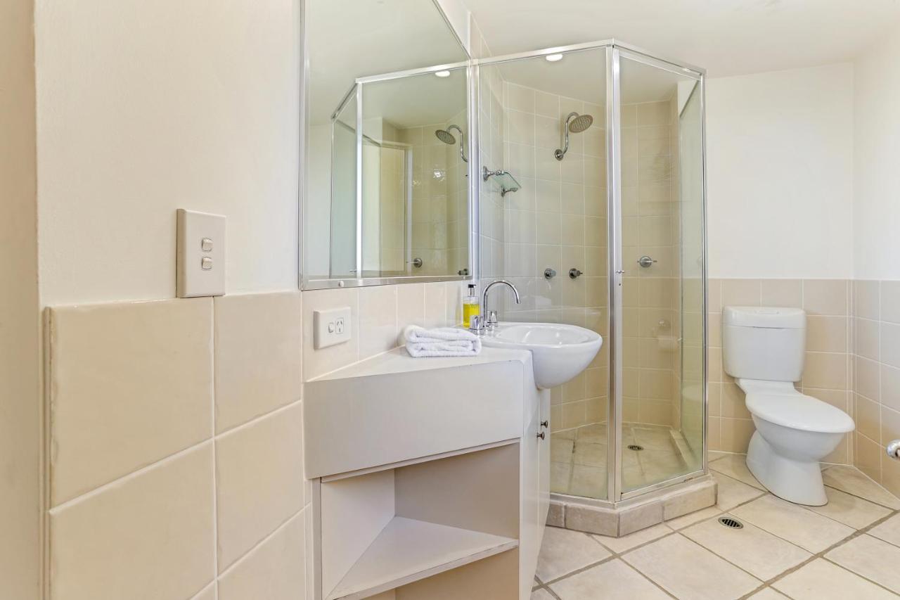 Cosy With Ocean Views, Sunshine * Sunshine Beach