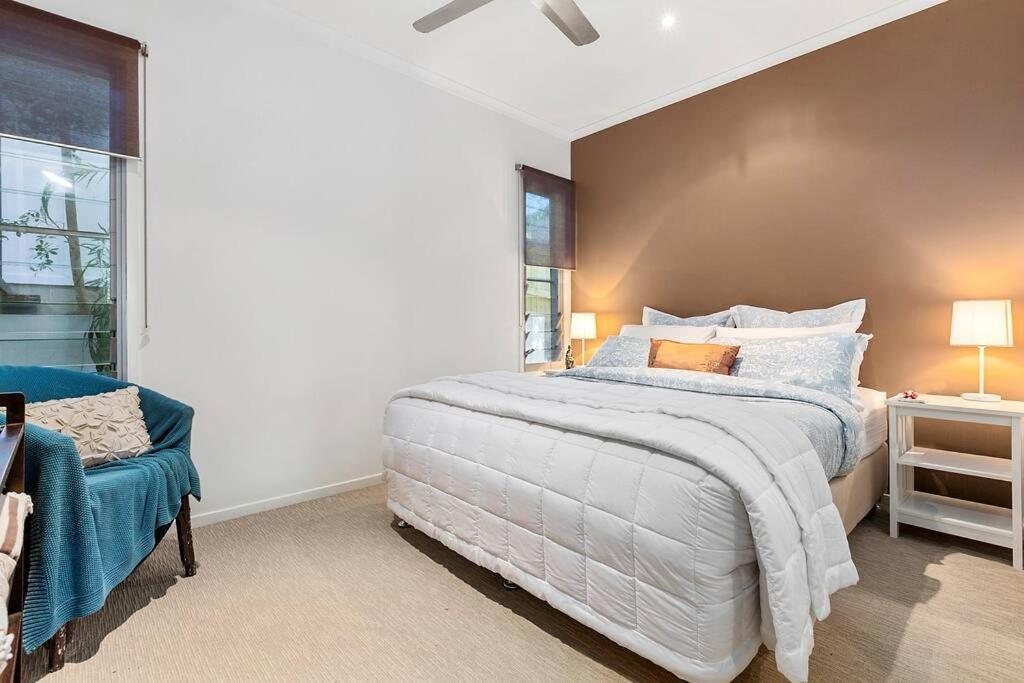 Hidden Oasis - Relaxing Getaway - Private Guest Pool Apartment Sunshine Beach