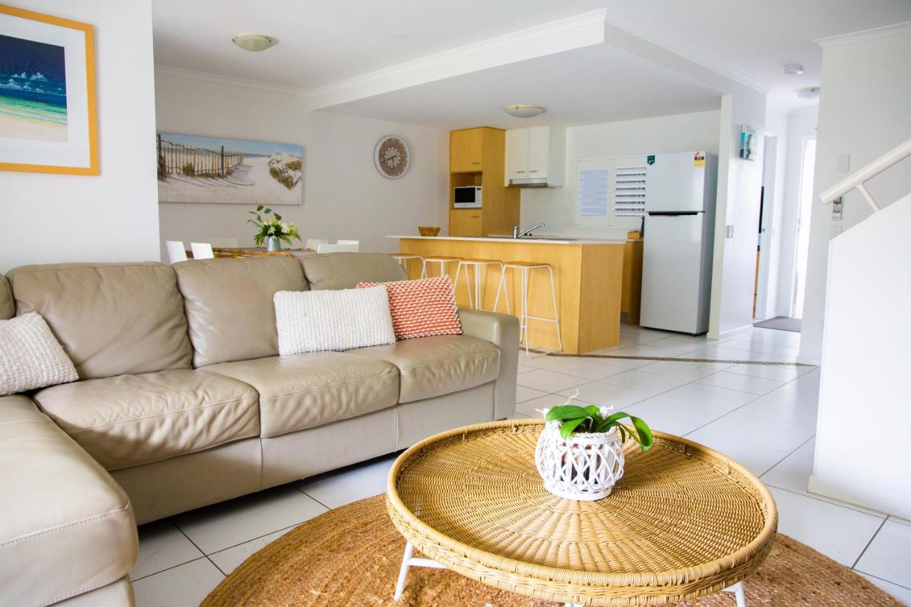 Tropical Getaway In 2 Bedroom Unit In 4 Star Noosaville