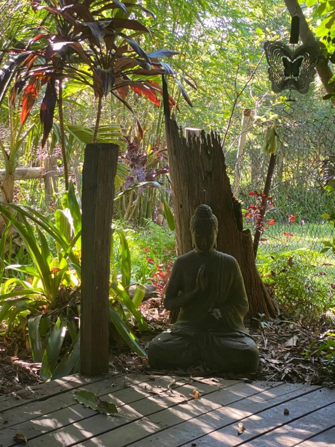 The Wake-up Call & Retreats - Noosa Hinterland
