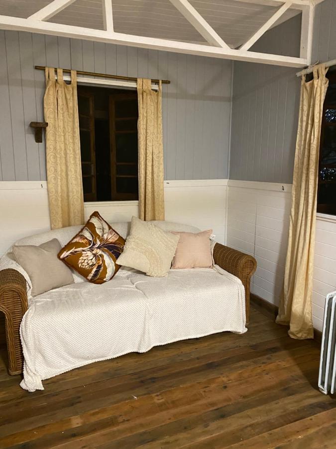 The Wake-up Call & Retreats - Noosa Hinterland Guest house