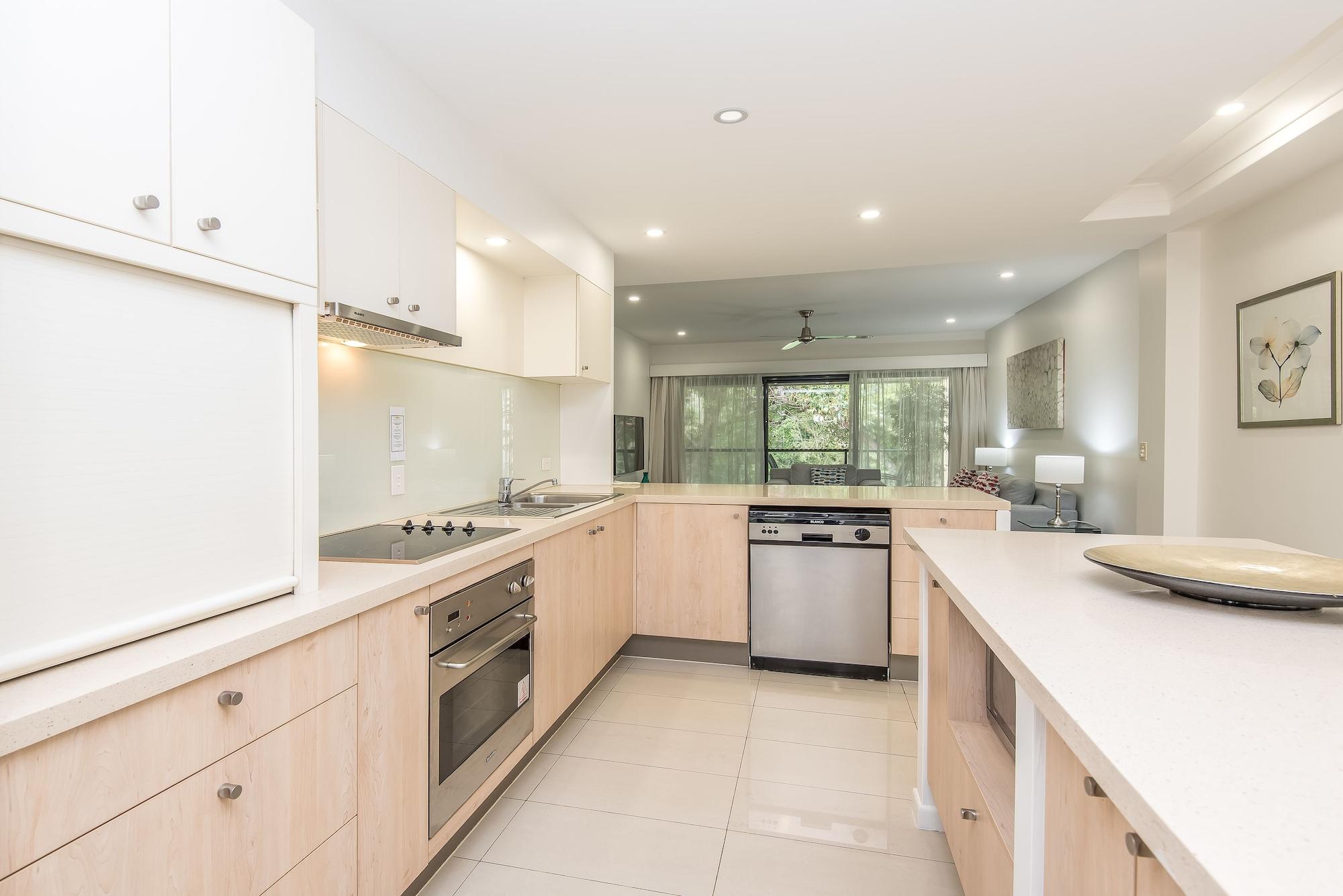 Springs Golf & 4* Noosa Heads