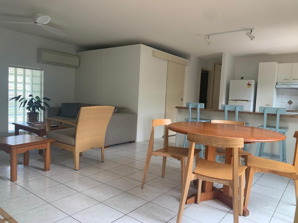 Peregian Court 4*