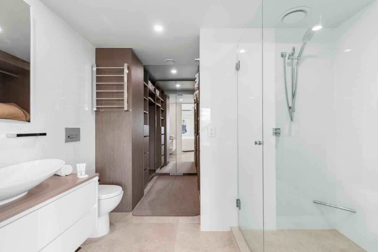 Pisces Apartment