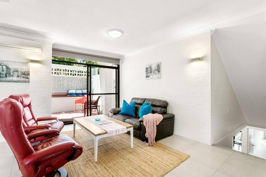 Tranquil At Its Beach, Bush, Good Food. Apartment Noosa Heads