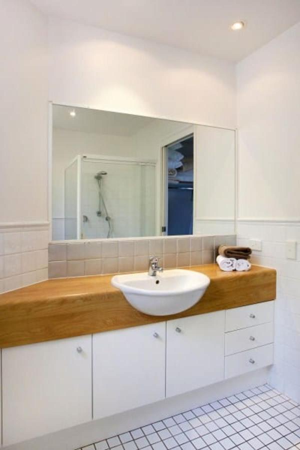 Apartment 3 Hilltop White Water Views From The Heart Of Sunshine *