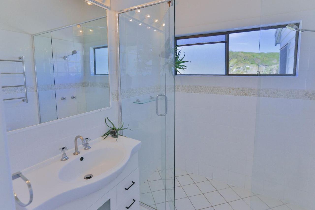 15 Mcanally Drive Fabulous Family With Magnificent Ocean Views Pool Walk To Holiday home Sunshine Beach