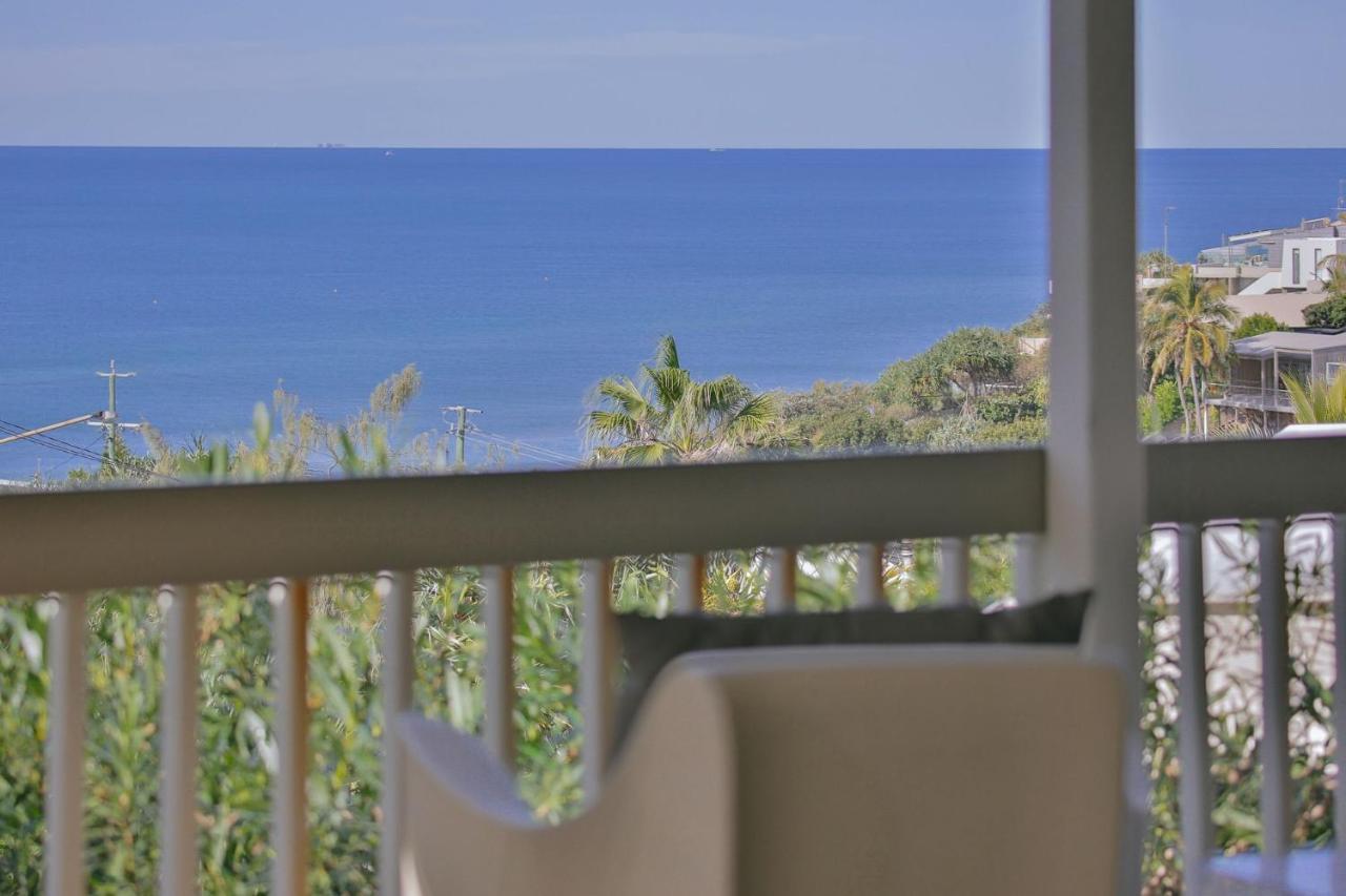 Holiday home 15 Mcanally Drive Fabulous Family With Magnificent Ocean Views Pool Walk To Sunshine Beach