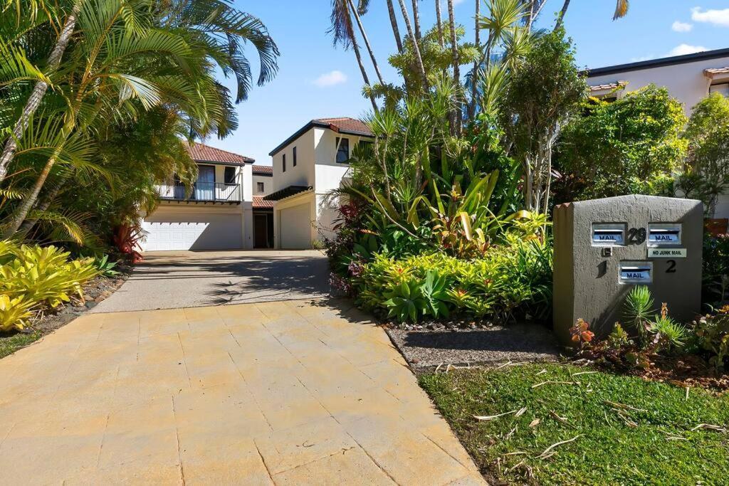 Tropical Oasis With Pool Noosaville