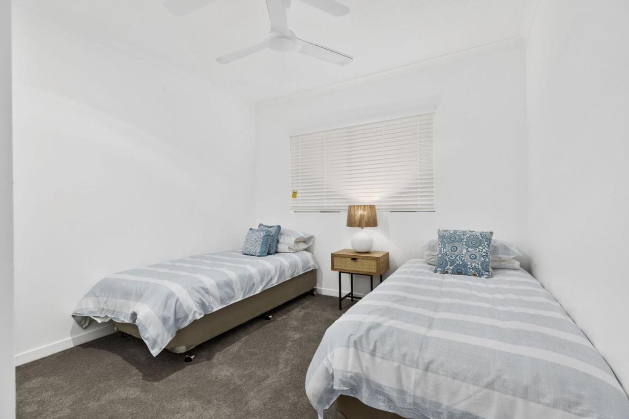 Unit 5 Vista Pacific 12 14 Bryan Street Sunshine * Sunshine Beach