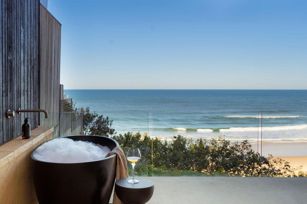 Elegant House & Whale Watching Gem Sunshine Beach