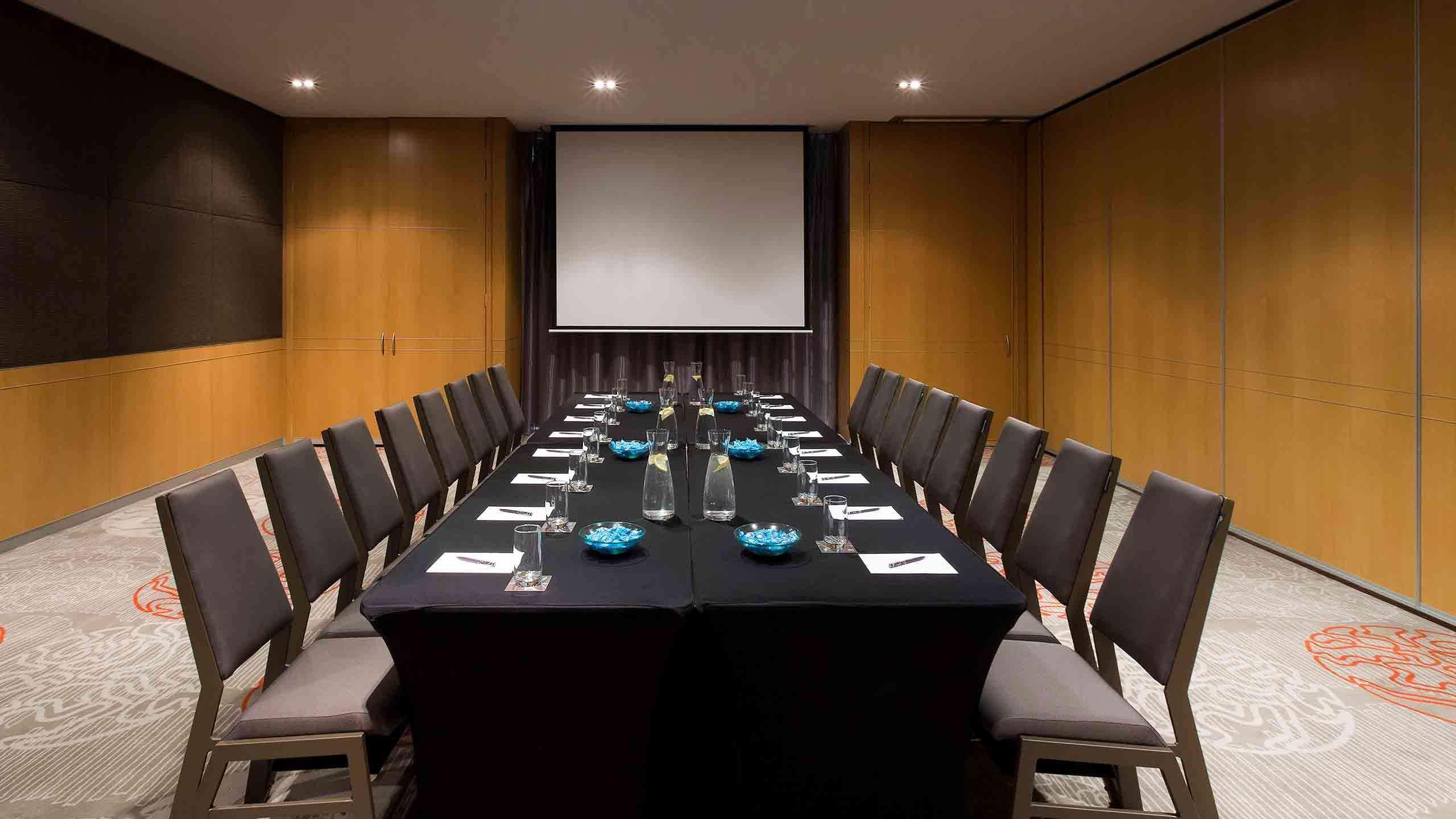 Sofitel Pacific Hotel 5*