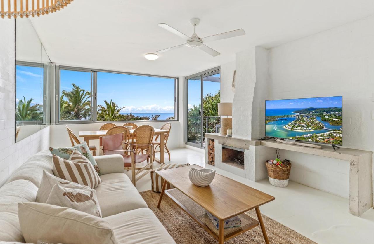 Apartment Chic Seaside Penthouse, Sunrise
