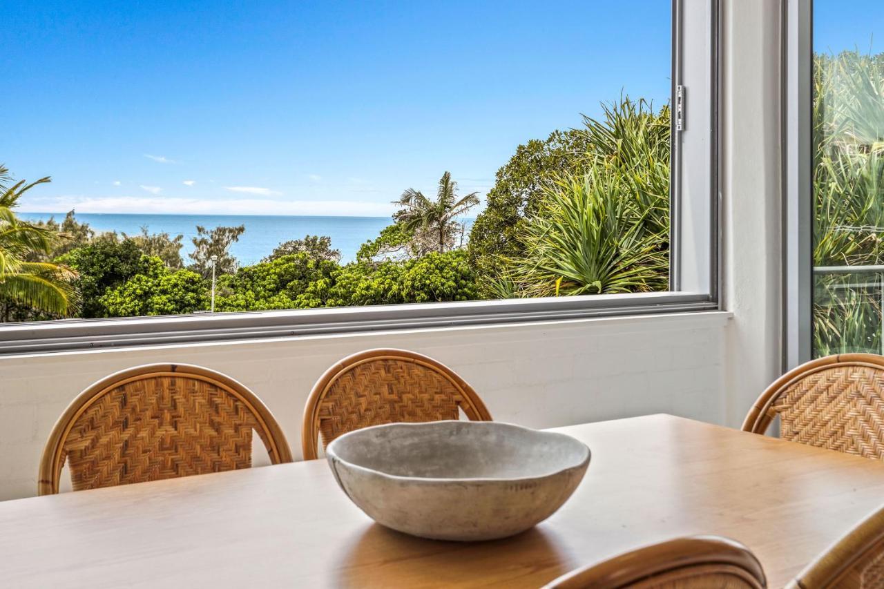Chic Seaside Penthouse, Sunrise Apartment *
