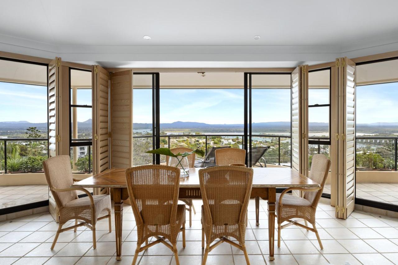Penthouse With Incredible Views & Pool Holiday home *