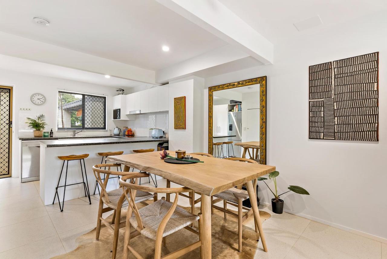 Apartment Couples Oasis In *