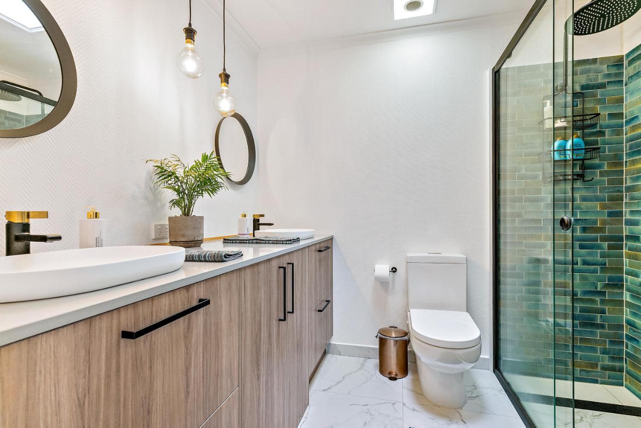 Apartment Couples Oasis In *