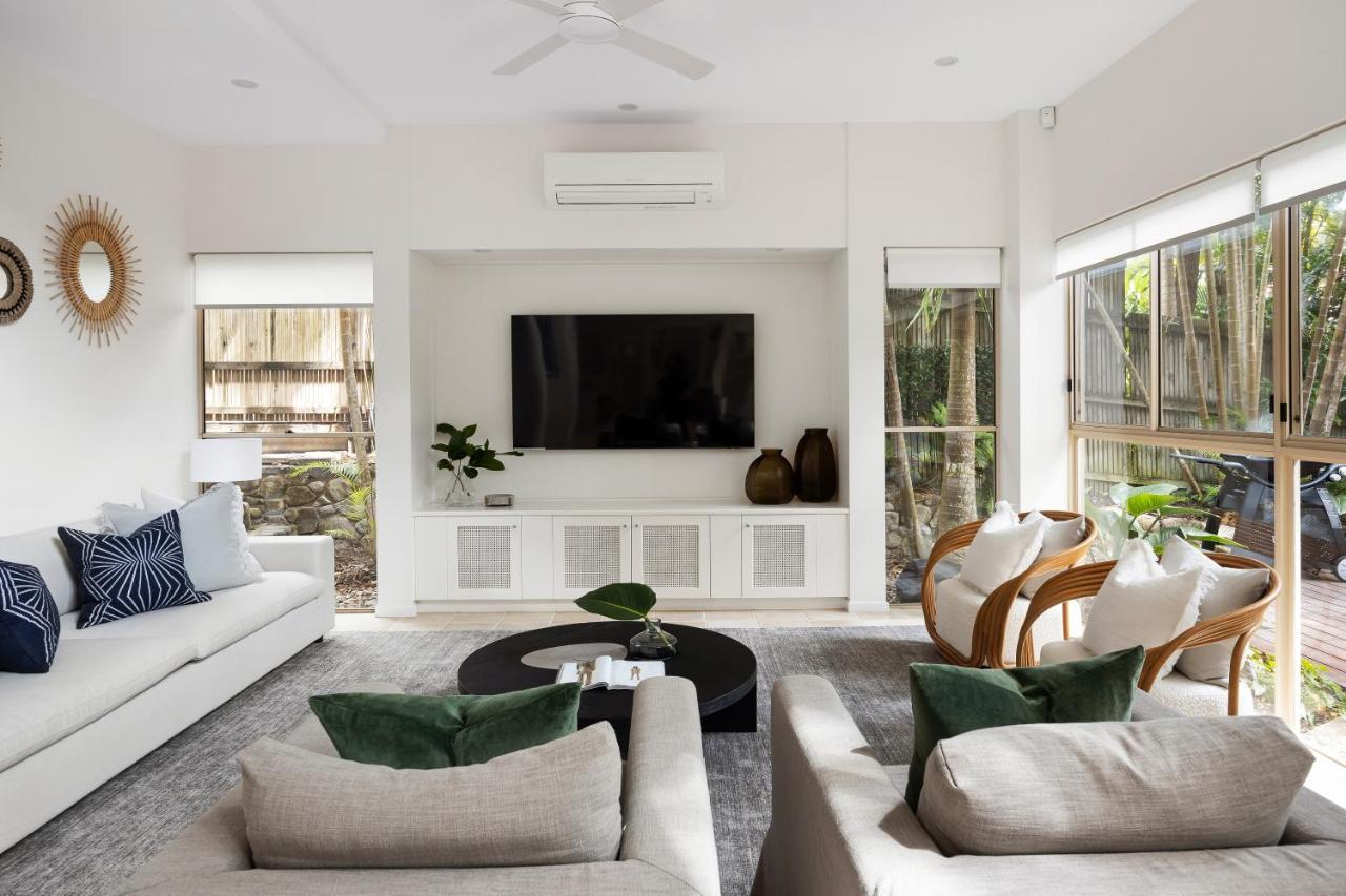 9 Little Cove Road, Holiday home Noosa Heads