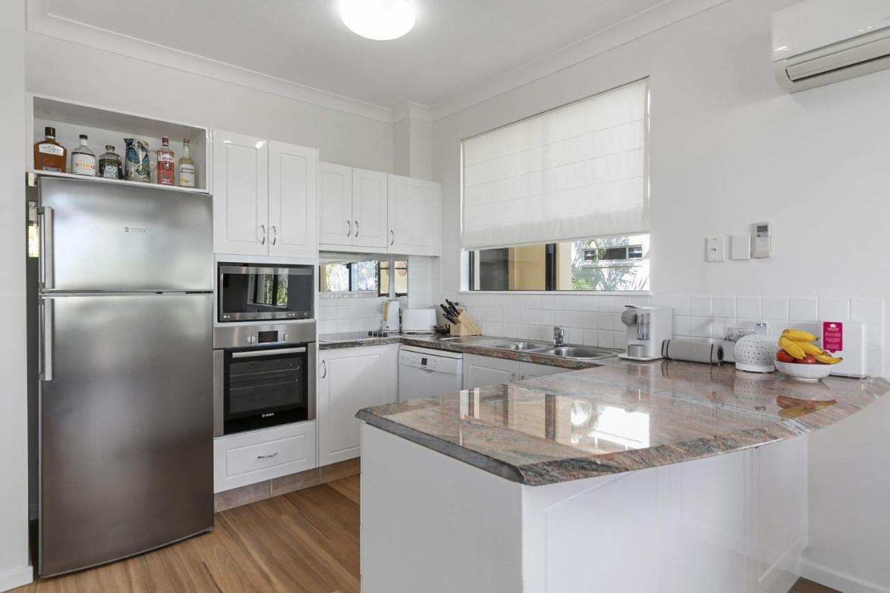 Apartment 1 24 Belle De Jour Edgar Bennett Avenue *