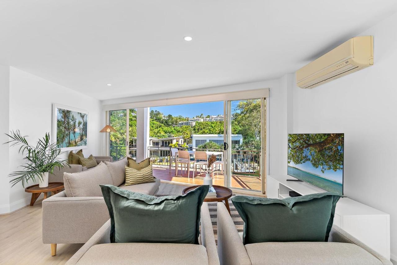Riverfront 2 Bedroom Penthouse, Steps From Hastings Street - By Noosa Heads