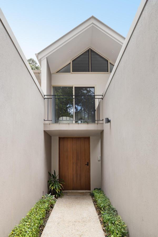 9 Little Cove Road, Holiday home Noosa Heads