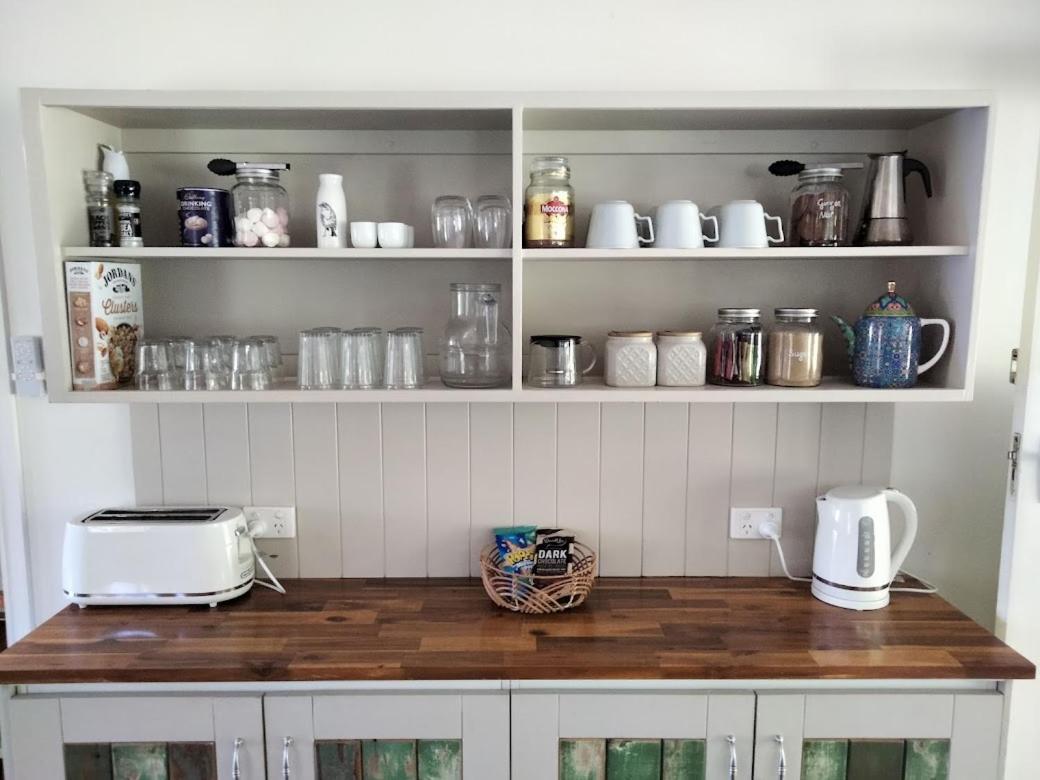 Green Hill Cottage, Heart Of Noosa Hinterland Holiday home *