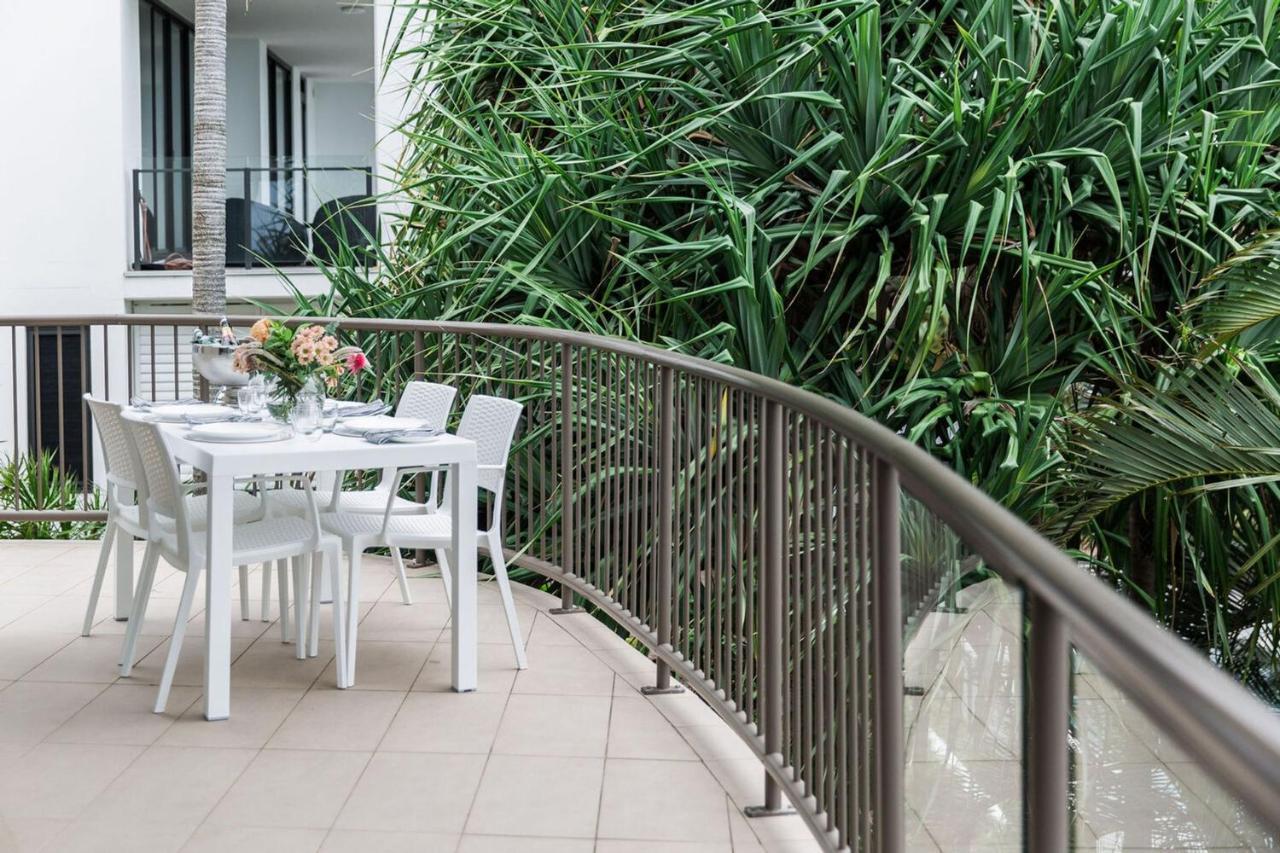 Apartment Sunshine Retreat Offers Ocean Views And Style *