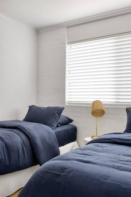 Stylish Retreat, Little Cove Apartment