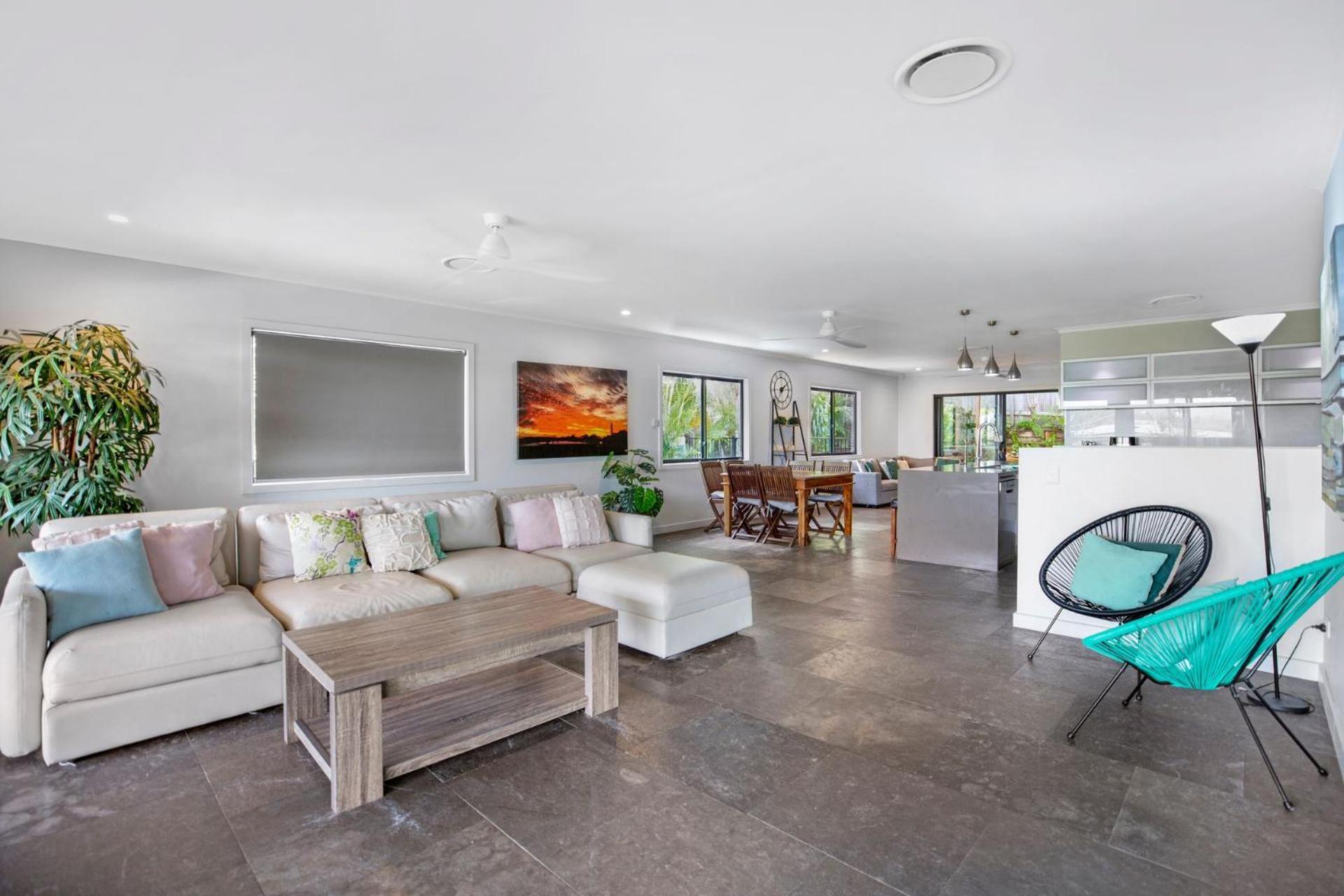 250 David Low Way Holiday home
