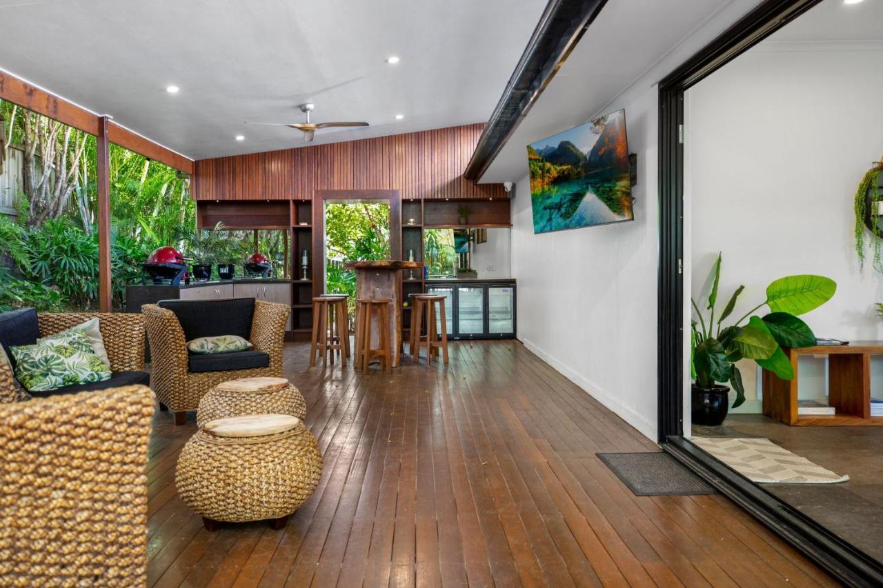 Holiday home 250 David Low Way *