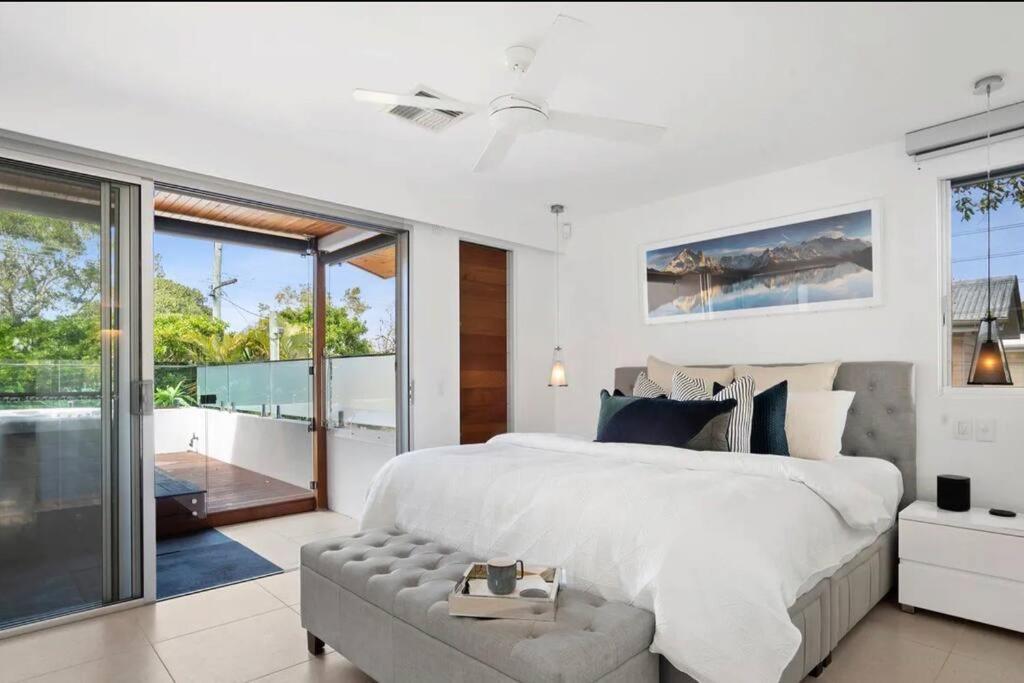 Sunshine Gem * Sunshine Beach