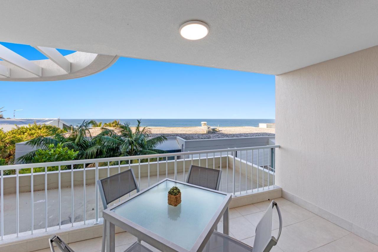 Aparthotel La Mer Sunshine Beachfront 4*
