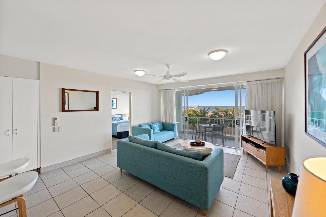 La Mer Sunshine Beachfront Aparthotel