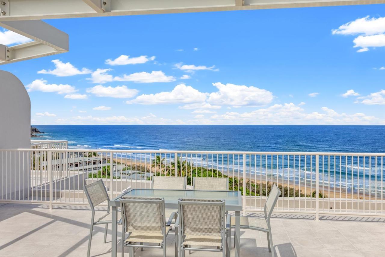 La Mer Sunshine Beachfront Aparthotel